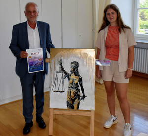 Siegerin des Kunstwettbewerbs des Pfälzischen Oberlandesgerichts Zweibrücken, Vanessa Walczyk